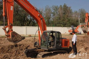 中國空軍與藍翔強強聯手 挖掘機技術的新篇章